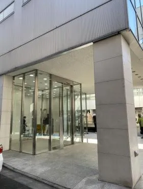 NEWS京橋の外観