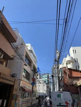 ライオンズ横浜西口の外観