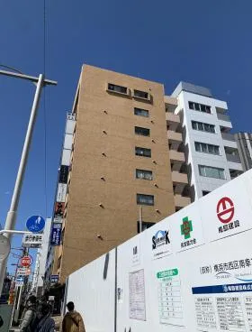 城勘ビルの外観