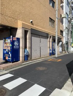 城勘ビルの外観