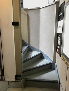 横浜TRビルの外観