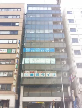 YKビルの外観