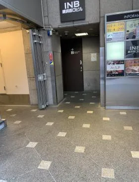 横浜西口ビルの外観