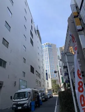 横浜西口ビルの外観