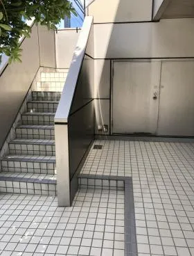 TH1飯田橋ビルの外観