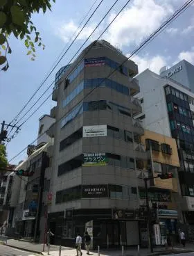 コウノビルの外観