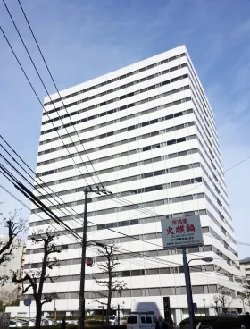横浜西口KNビルの外観