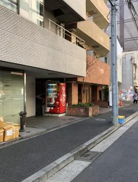 小伝馬町松村ビルの外観