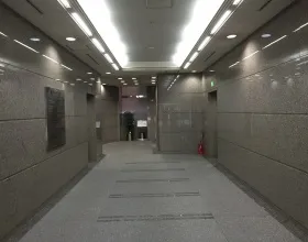 横浜HSビルの外観