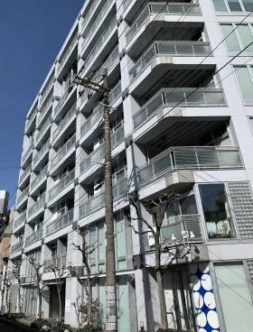 北幸ぐうはうすAビルの外観