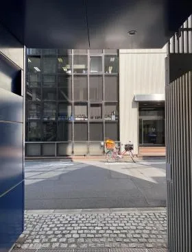東京石灰工業(株)東石ビルの外観