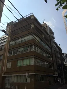 織本ビルの外観