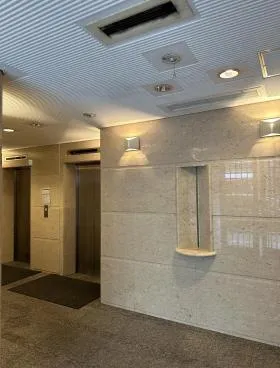 アトラスビルの外観