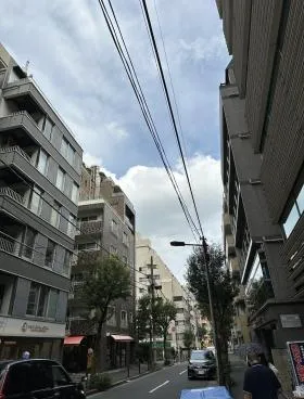 アトラスビルの外観