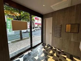 Biz Feel Ginza Eastビルの外観