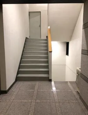 宍倉ビルの外観