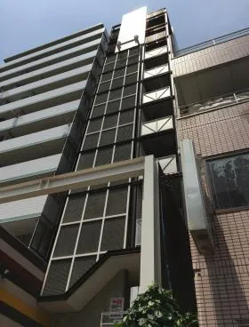 緑町塚本ビルの外観