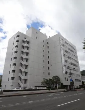日本生命長野県庁前ビルの外観