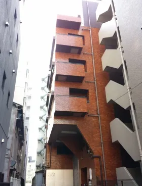 第5清水ビルの外観