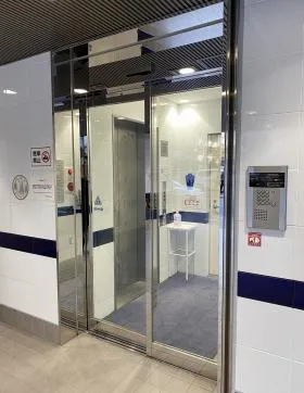 香蘭社ビルの外観