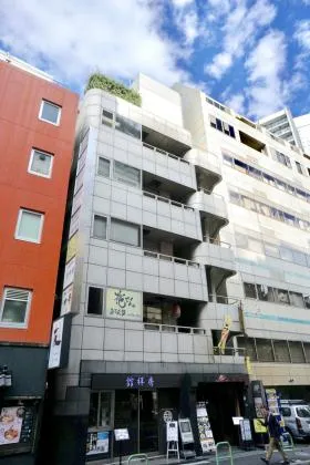アープセンタービルの外観