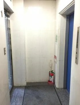 赤坂川瀬ビルの外観