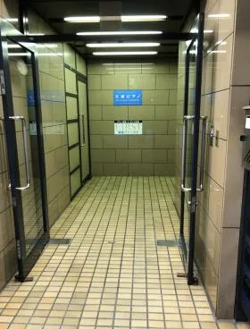 平野屋ビルの外観