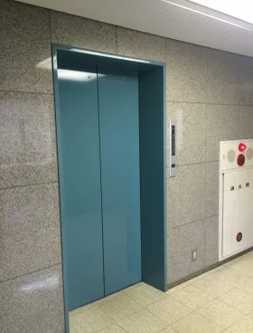 イマス元浅草ビルの外観