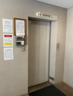 浜松町ビルの外観