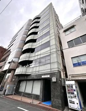 NSビルの外観