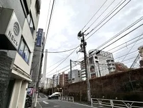 NSビルの外観