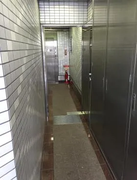 丸屋ビルの外観