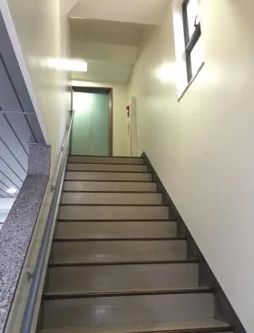 新中央ビルの外観