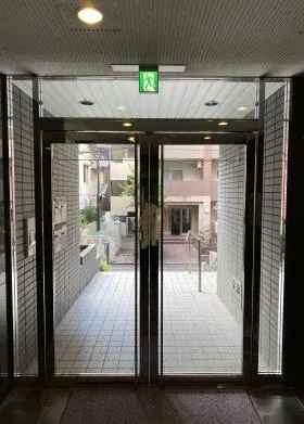 オーシャン・ターフビルの外観