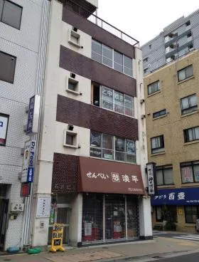 石渡ビルの外観