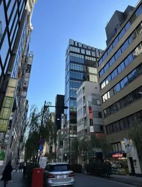 銀座クリスタルタワービルの外観