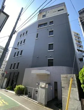 発明学会ビルの外観