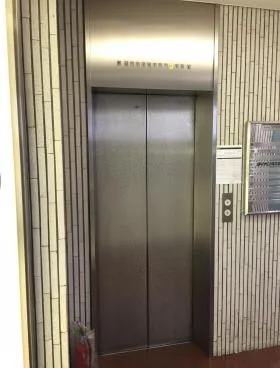 千城ビルの外観