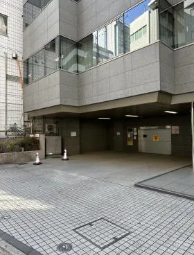 SEMPOSビルの外観