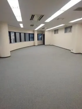 近鉄銀座中央通りビルⅢの外観
