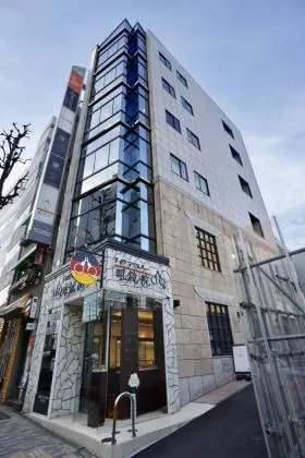 デコール青山ビルの外観