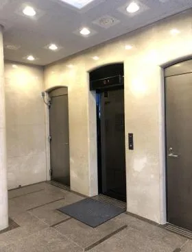 THE GATE 茅場町の外観