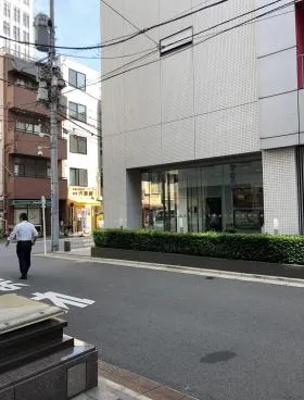 THE GATE 茅場町の外観
