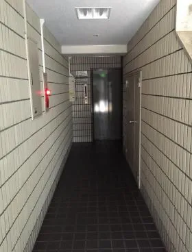 金綱ビルの外観