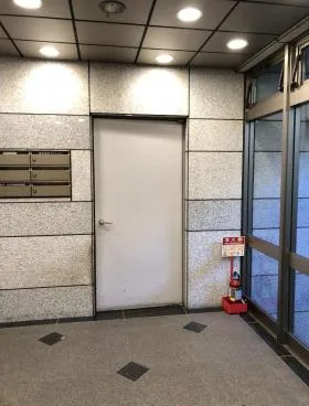 ルート高輪ビルの外観