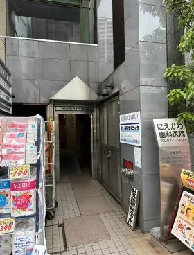 ヒジカタビルの外観