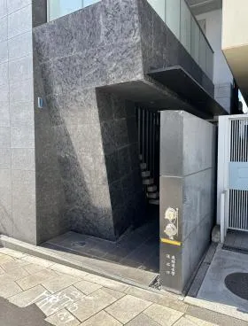 G-FRONT青山ビルの外観