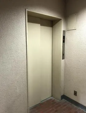 ヒルトップ赤坂の外観
