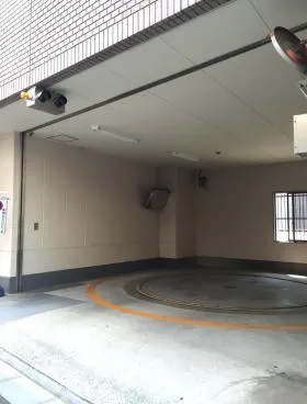 冨士中央ビルの外観