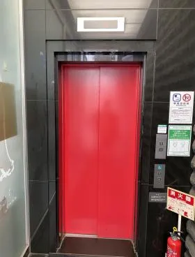 新宿M&Eスクエアビルの外観